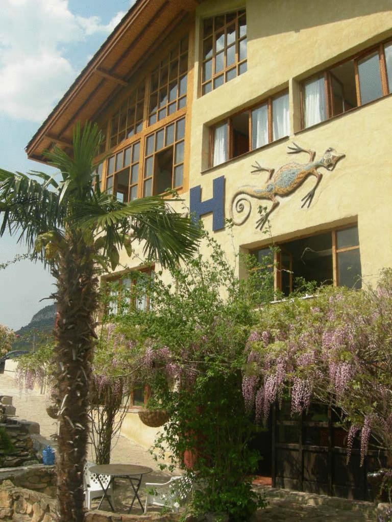 Hotel Torrecerredo Аренас-де-Кабралес Экстерьер фото